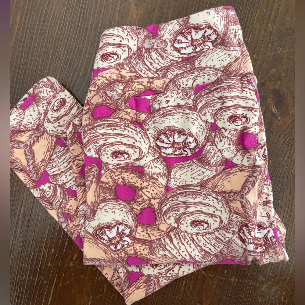 LuLaRoe leggings one size